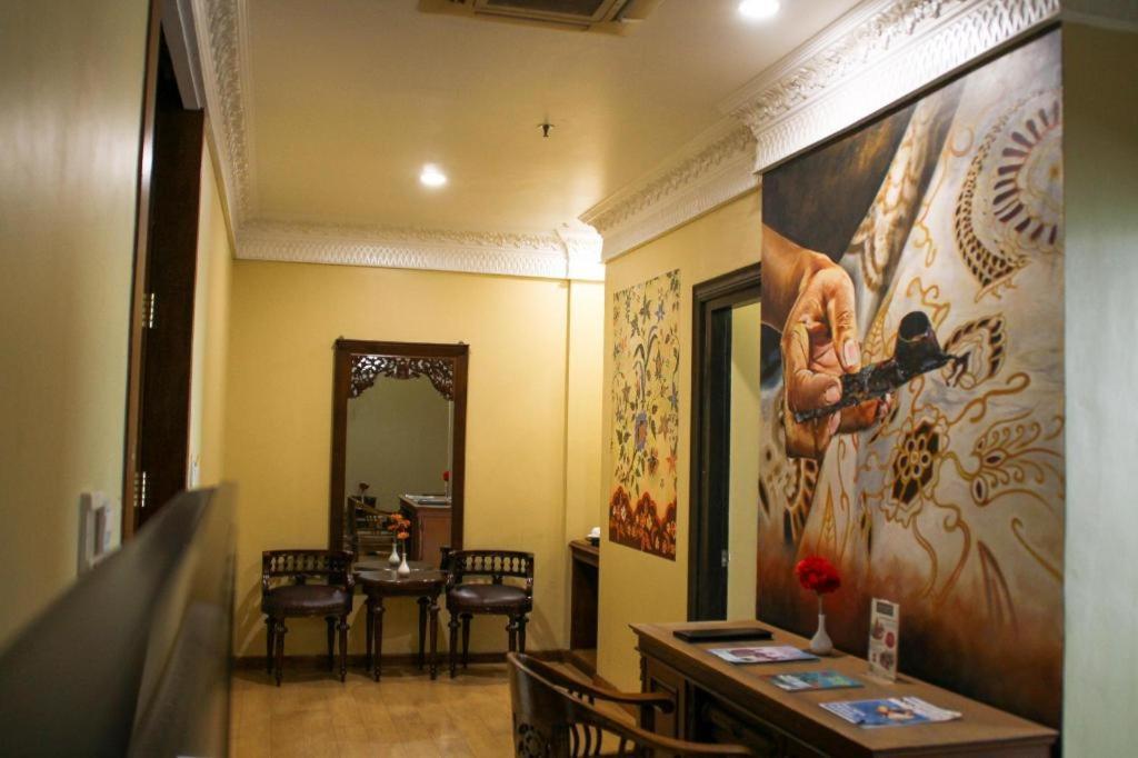 Amos Cozy Hotel Melawai Jakarta Eksteriør bilde